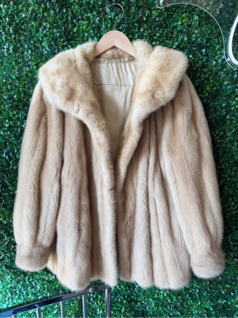 Vintage tourmaline/blonde mink luxurious fur coat